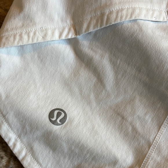Lululemon Speed Up High Rise White Shorts size 6 - Picture 4 of 4